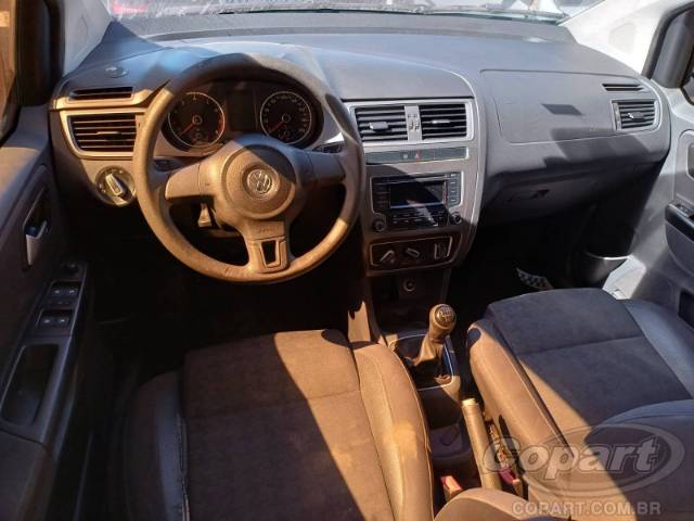2015 VOLKSWAGEN FOX 
