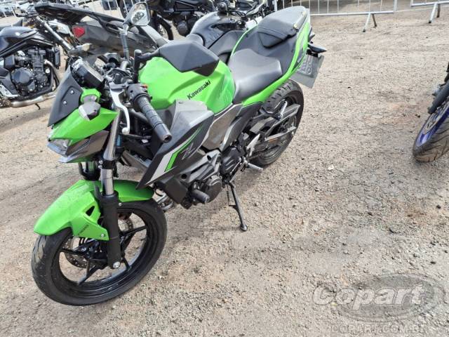 2025 KAWASAKI Z500 
