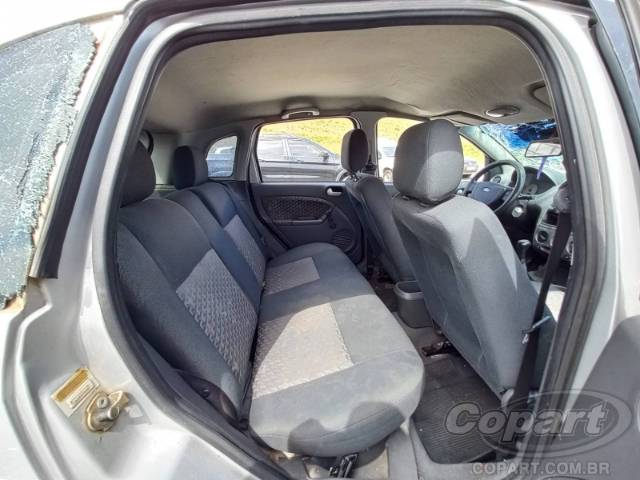2003 FORD FIESTA 