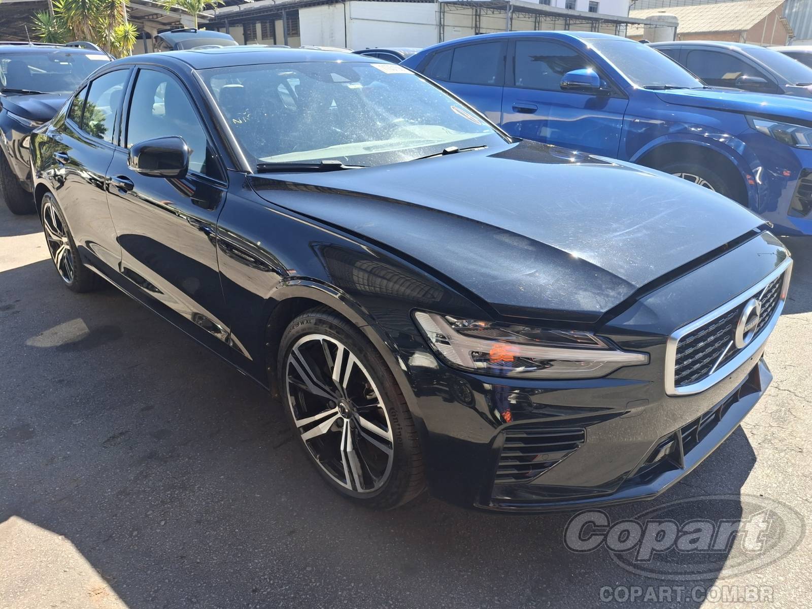 Veículo Volvo S60 Volvo S60 T8 R-Design AWD 2.0 Drive-e SC Turbo 2020 2020 em leilão