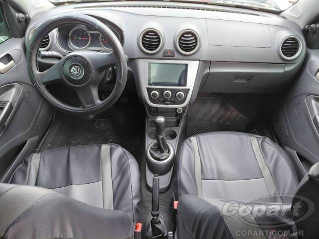 2013 VOLKSWAGEN VOYAGE 