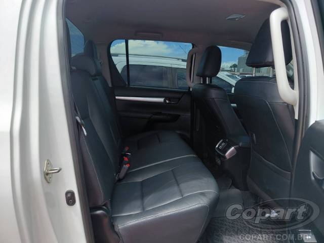 2025 TOYOTA HILUX CD 