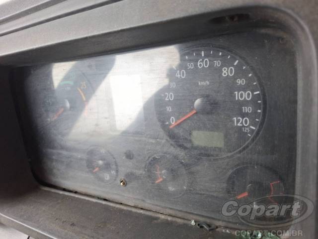 2009 VOLKSWAGEN CONSTELLATION 