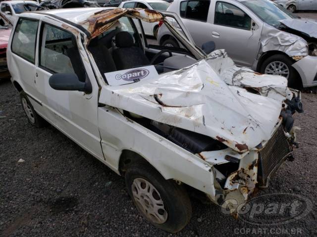 2013 FIAT UNO 