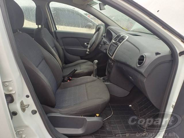 2016 RENAULT SANDERO 