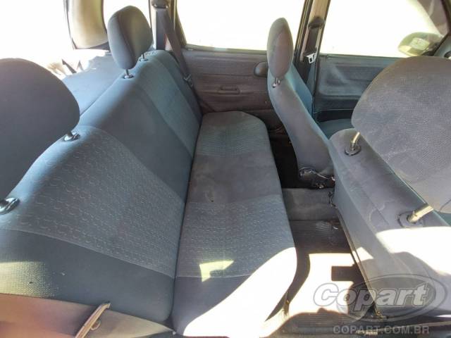 2001 CHEVROLET CORSA 