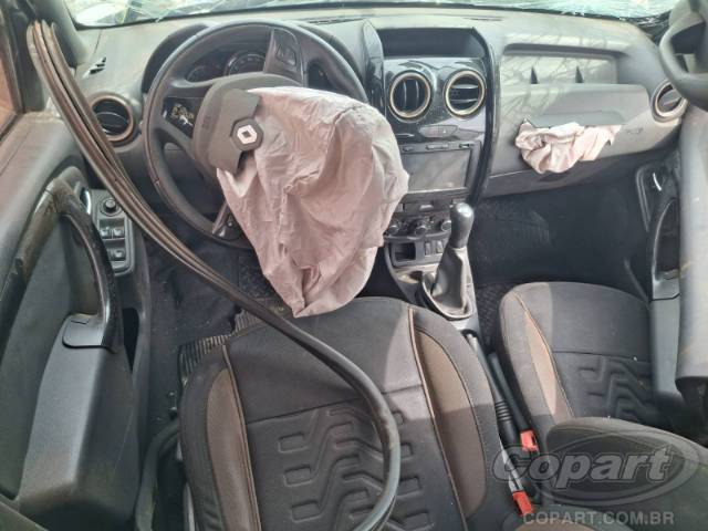 2016 RENAULT DUSTER 