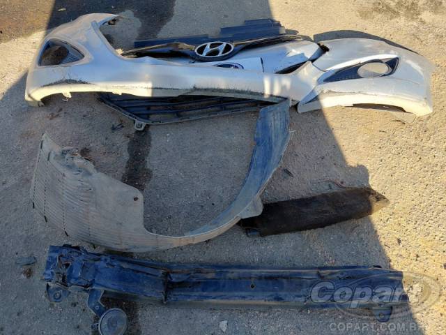 2014 HYUNDAI HB20S 