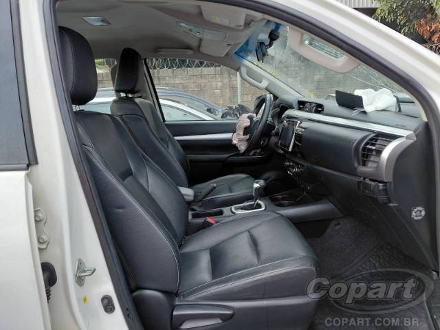 2017 TOYOTA HILUX CD 