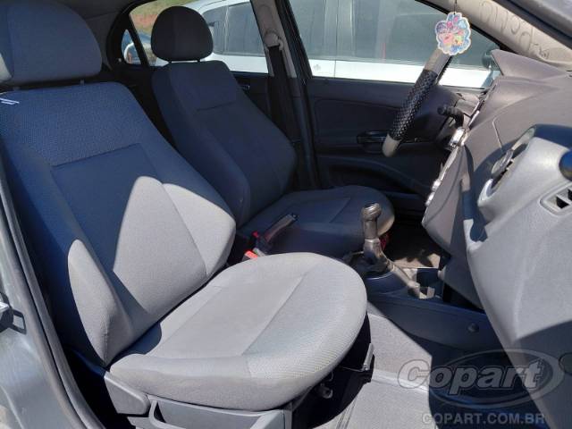 2010 VOLKSWAGEN GOL 