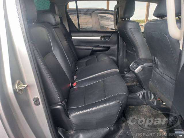 2017 TOYOTA HILUX CD 