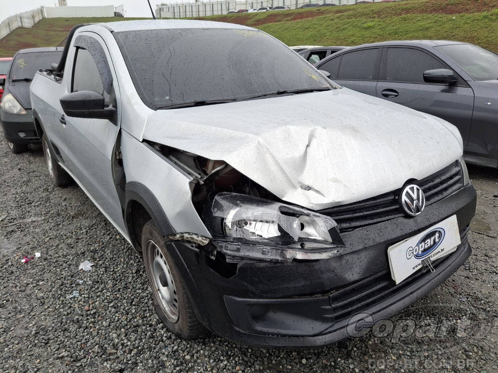 Veículo VW - VolksWagen Saveiro Volkswagen Saveiro Startline 1.6 MSI 2015 Médio Dano Frontal 2015 em leilão