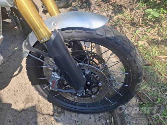 2024 TRIUMPH SCRAMBLER 