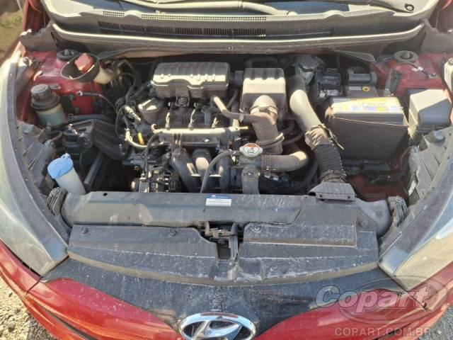 2015 HYUNDAI HB20 