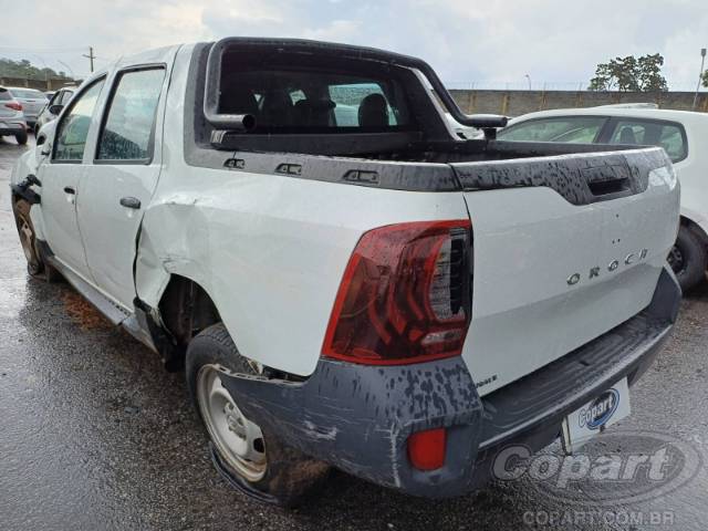 2018 RENAULT DUSTER OROCH 