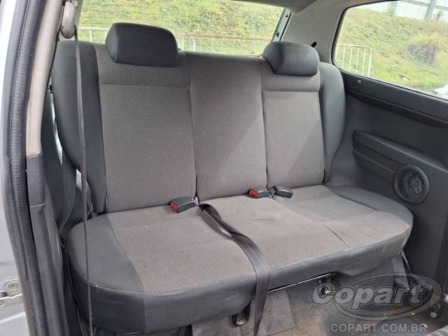 2005 VOLKSWAGEN FOX 