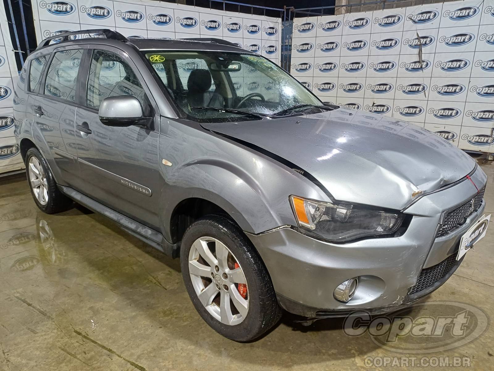 Veículo Mitsubishi Outlander MITSUBISHI OUTLANDER 2.0 16V MIVEC 2013 2013 em leilão
