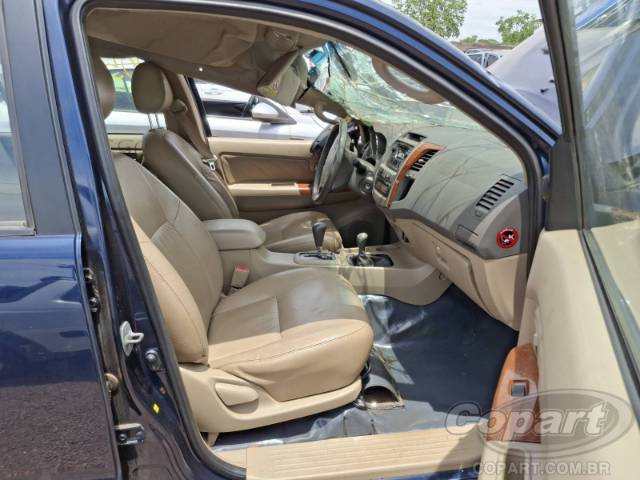 2010 TOYOTA HILUX SW4 