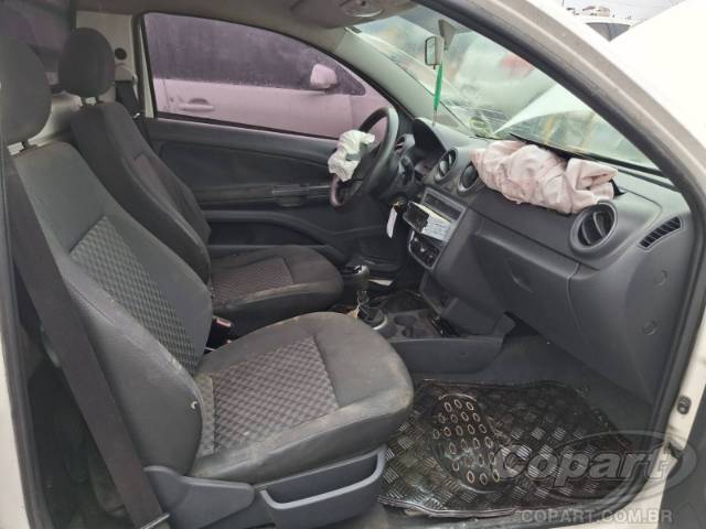 2015 VOLKSWAGEN SAVEIRO 