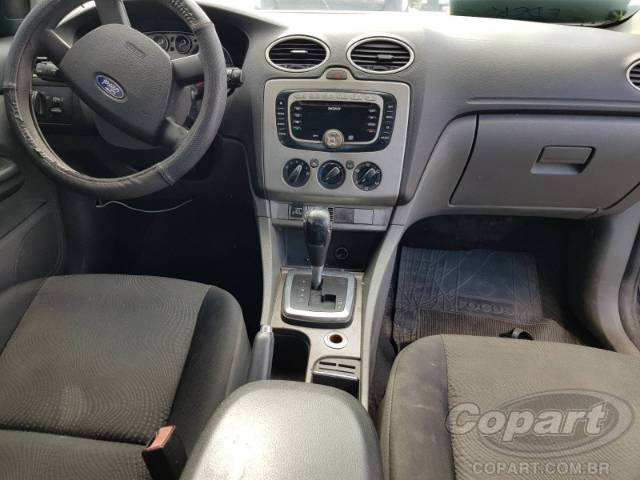 2009 FORD FOCUS SEDAN 