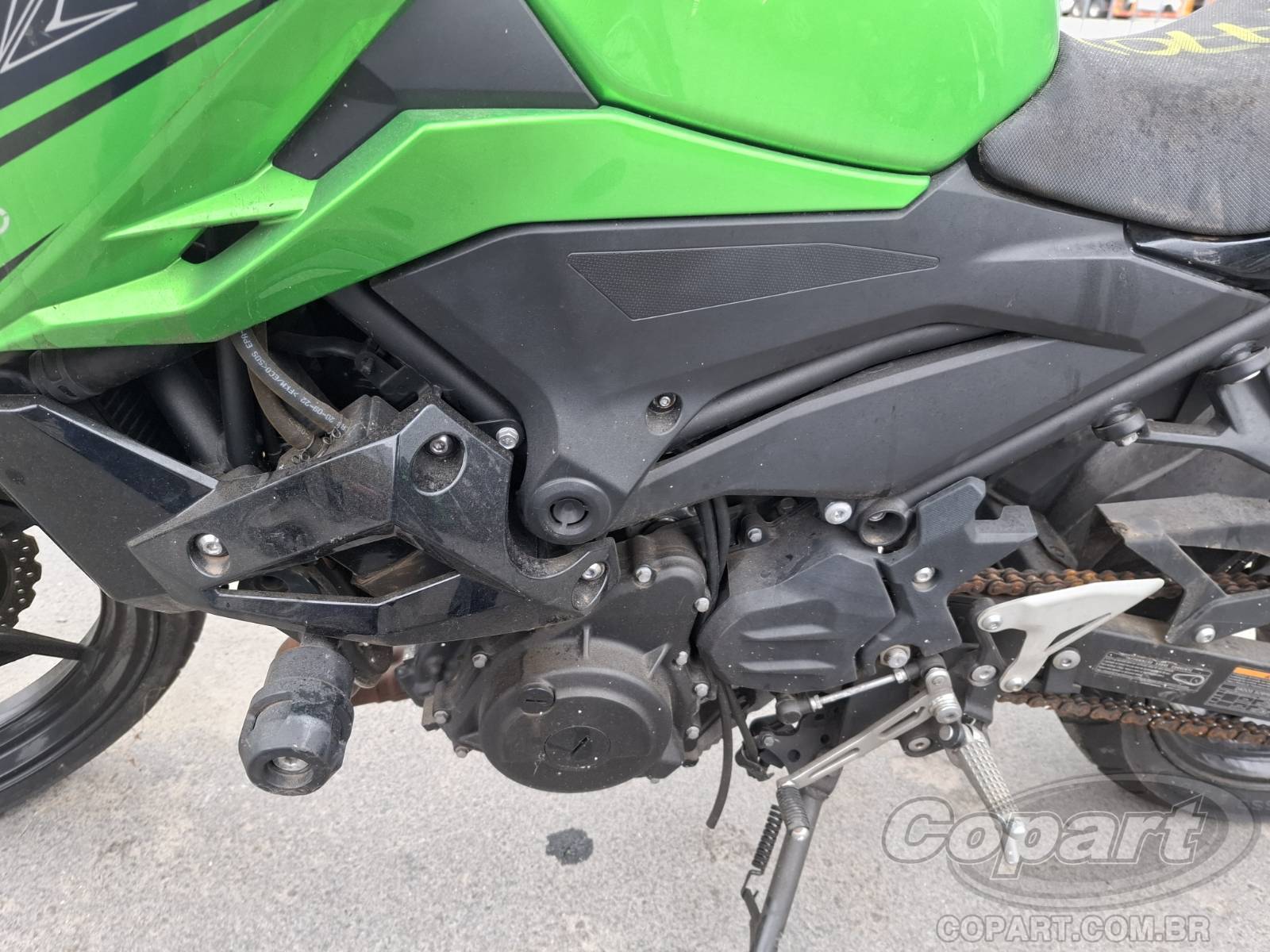 Foto 6 de 10: 2023 KAWASAKI Z400