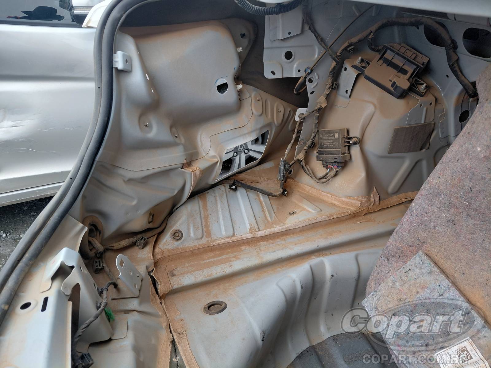 Foto 15 de 15: 2024 CHEVROLET ONIX PLUS