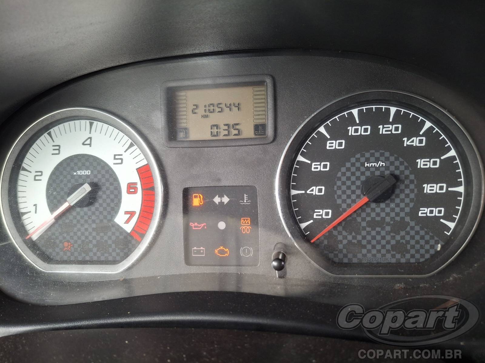 2011 RENAULT SANDERO — foto 8 de 10