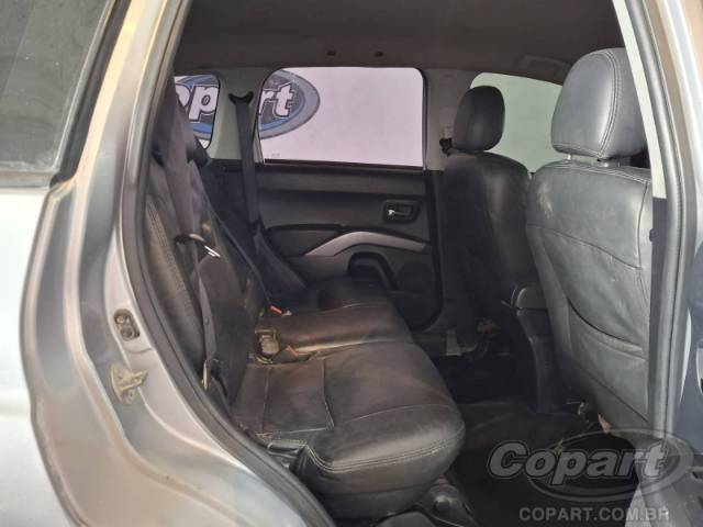 2010 MITSUBISHI OUTLANDER 