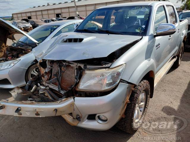 2014 TOYOTA HILUX CD 