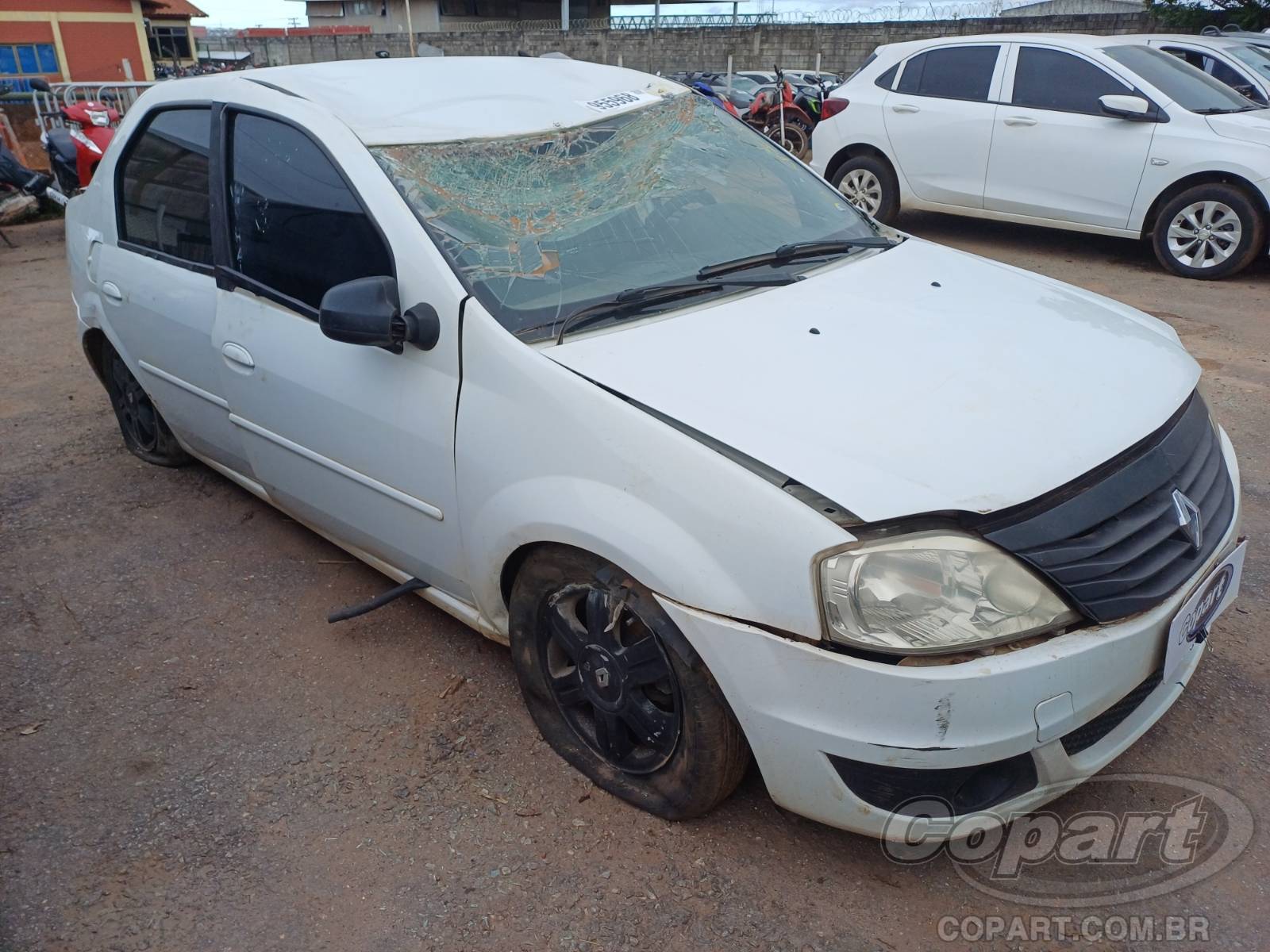 Veículo Renault Logan Renault Logan Expression 1.6 Hi-Flex 2012 Médio Dano 2012 em leilão