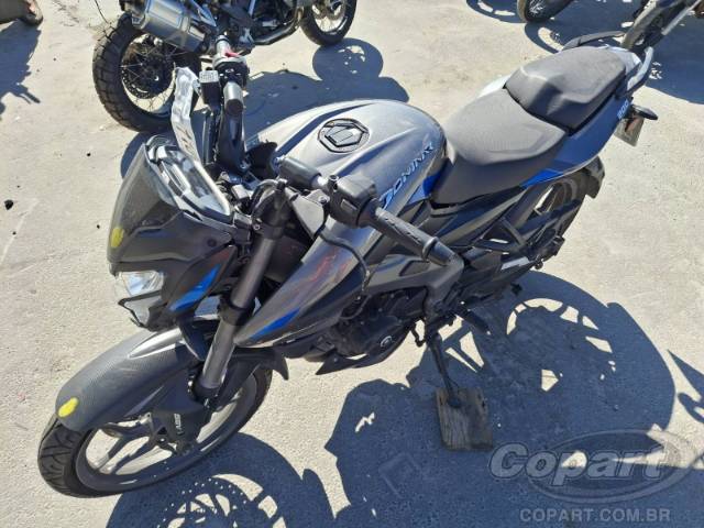 2026 BAJAJ DOMINAR 