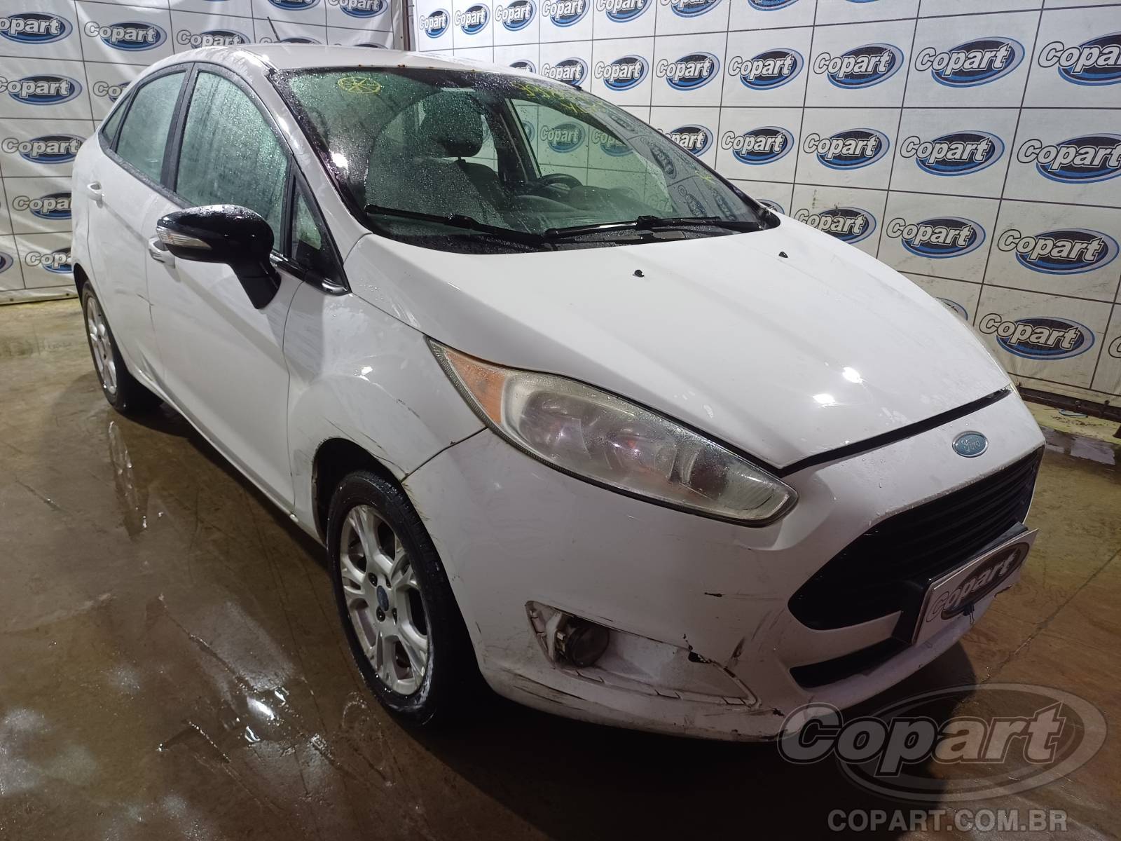FORD FIESTA SEDAN 2015