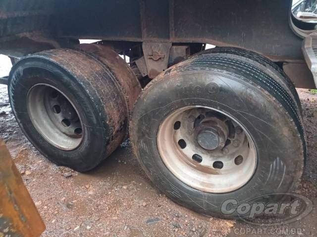 2016 GUERRA SEMI-REBOQUE 