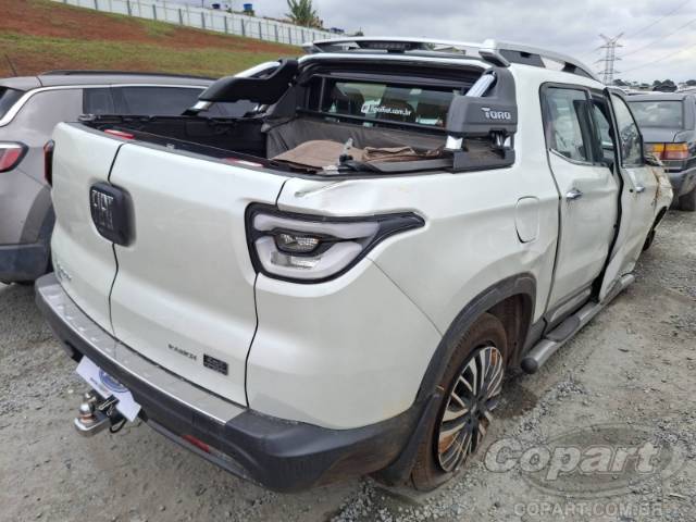 2025 FIAT TORO 