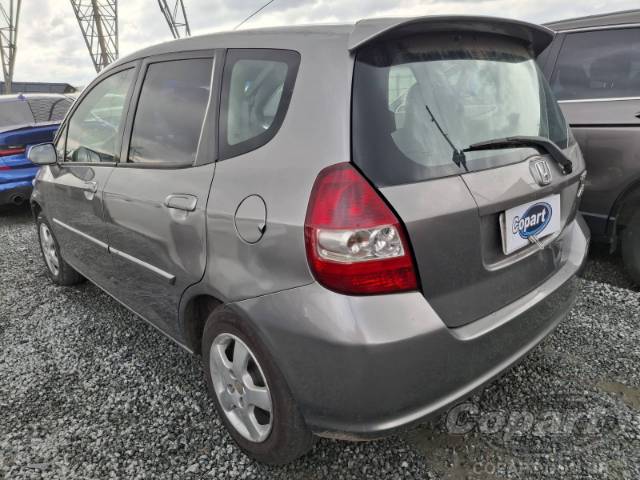 2005 HONDA FIT 