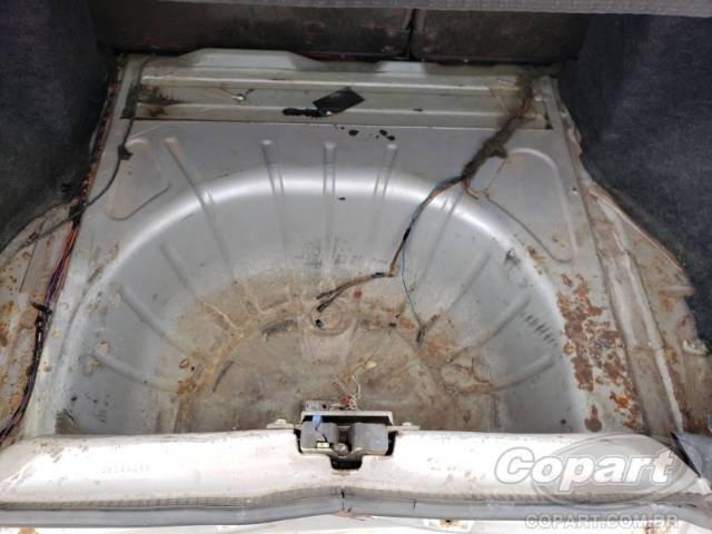 2003 FORD FIESTA SEDAN 