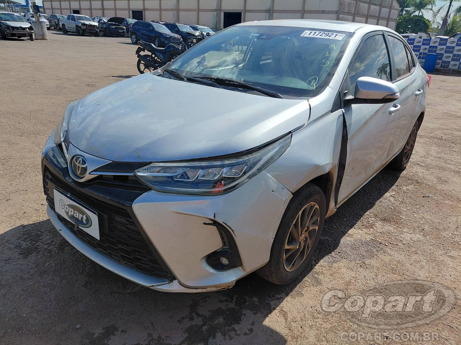 Foto 2: 2023 TOYOTA YARIS SEDA