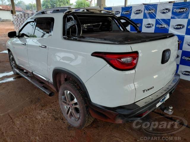 2017 FIAT TORO 