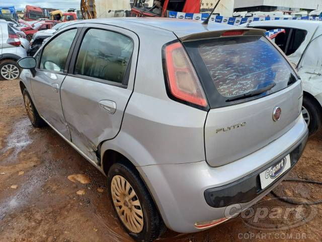 2014 FIAT PUNTO 