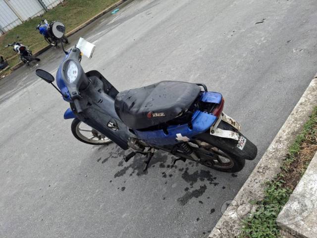 2002 HONDA C 100 