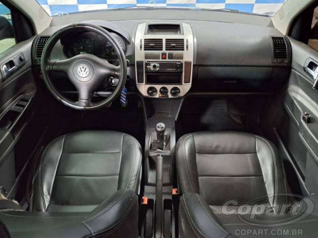 2005 VOLKSWAGEN POLO SEDAN 