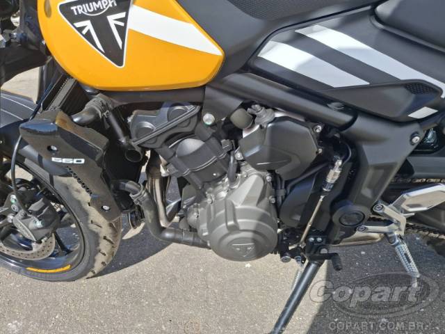 2025 TRIUMPH TRIDENT 