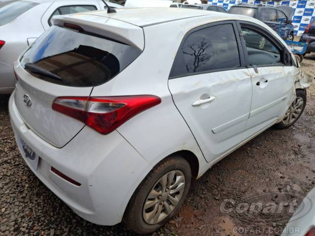 2016 HYUNDAI HB20 