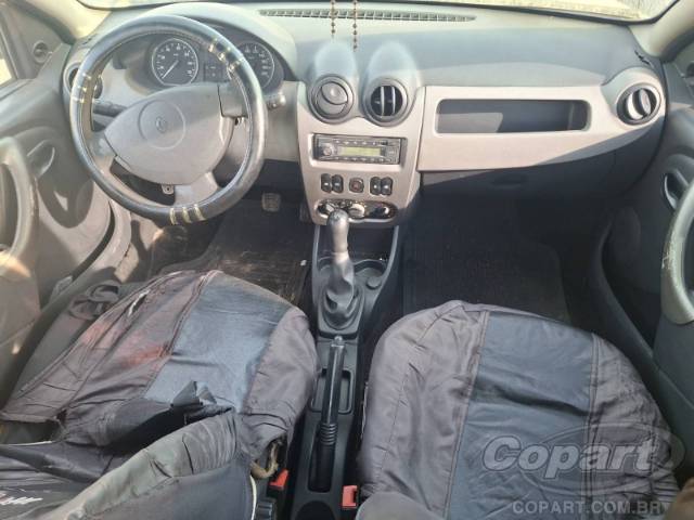 2009 RENAULT SANDERO 