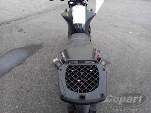 2025 HONDA CB 300F 