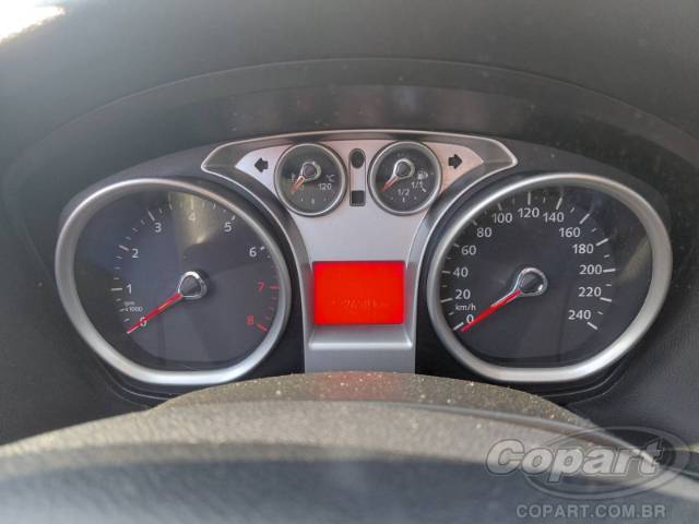 2009 FORD FOCUS SEDAN 