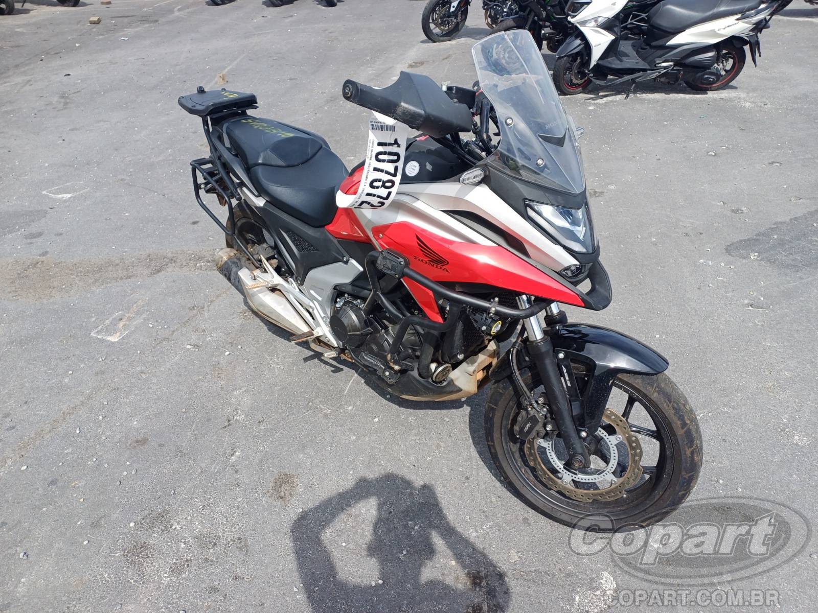 Honda NC 750X 2025
