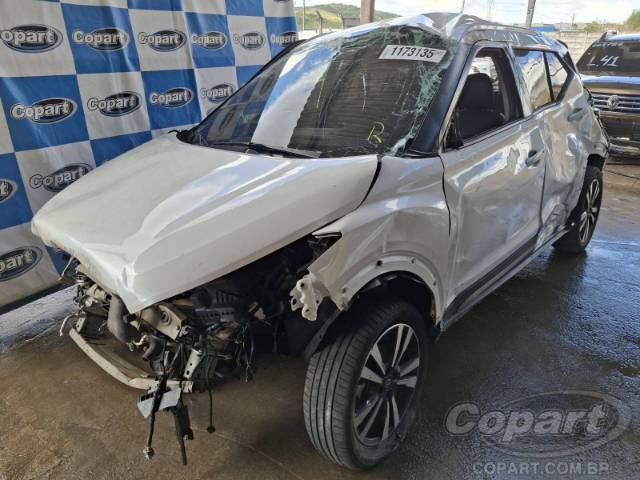 2024 NISSAN KICKS 