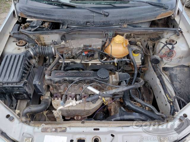 2001 CHEVROLET CORSA 