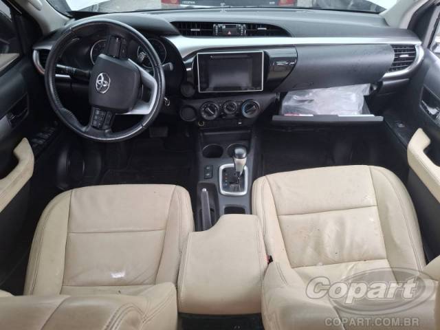 2017 TOYOTA HILUX CD 